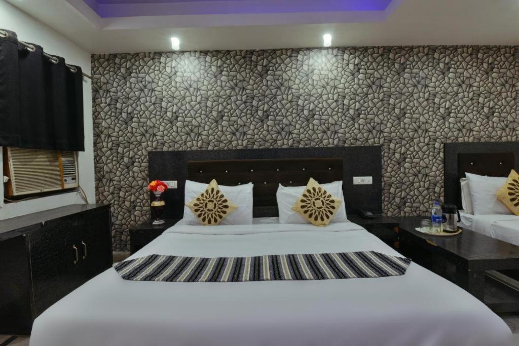 Glace Stay Inn Near Igi Airport นิวเดลี ภายนอก รูปภาพ