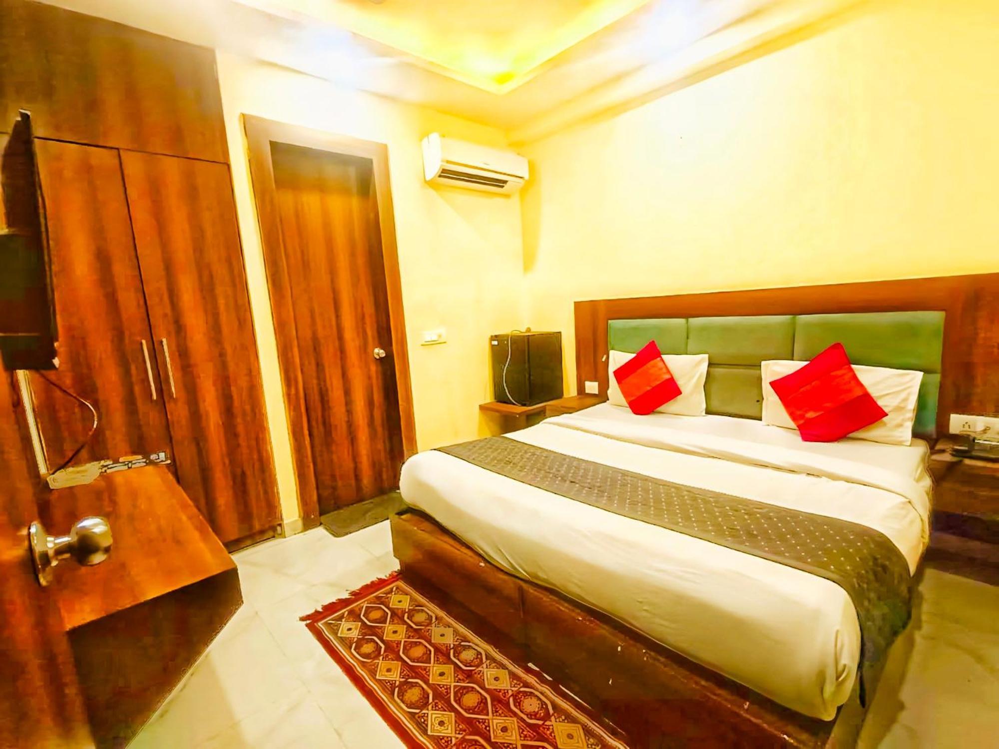 Glace Stay Inn Near Igi Airport นิวเดลี ภายนอก รูปภาพ