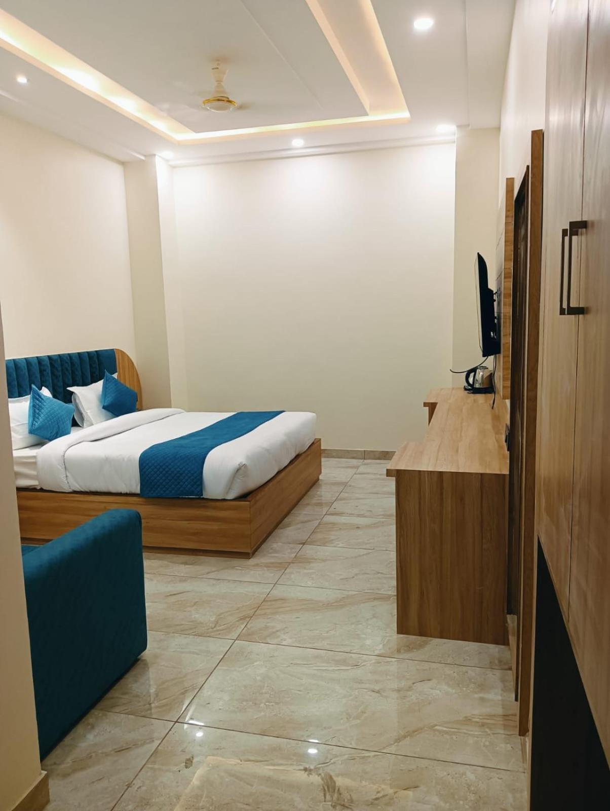 Glace Stay Inn Near Igi Airport นิวเดลี ภายนอก รูปภาพ